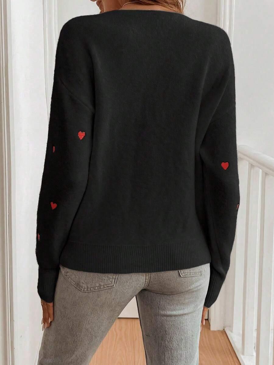 czarny sweter haft serca