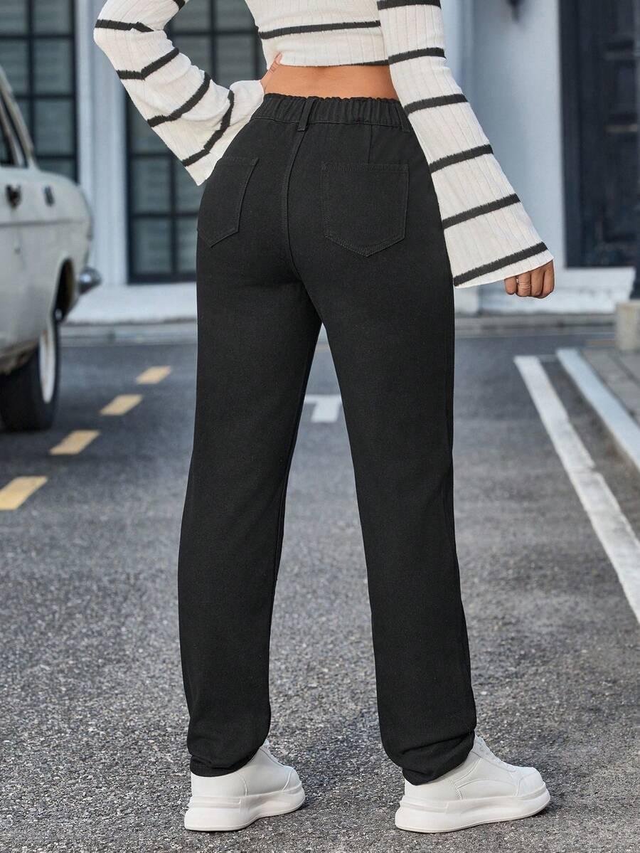 czarne spodnie jeans