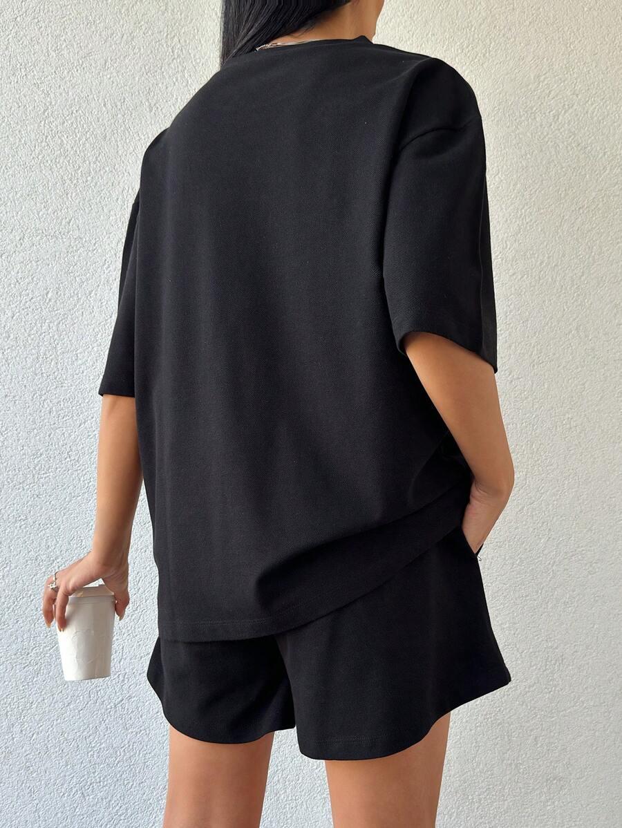 CZARNY KOMPLET T-SHIRT SPODENKI 