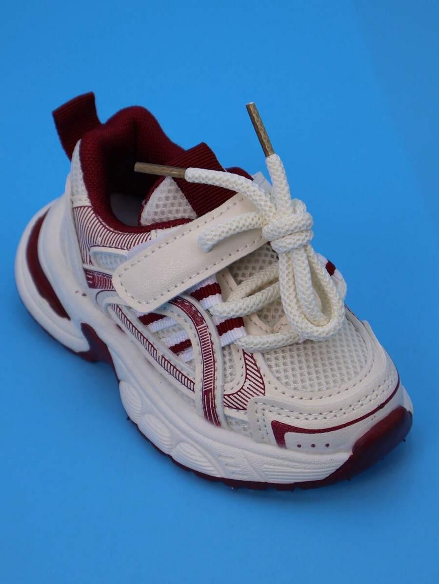 sznurowane buty sportowe 