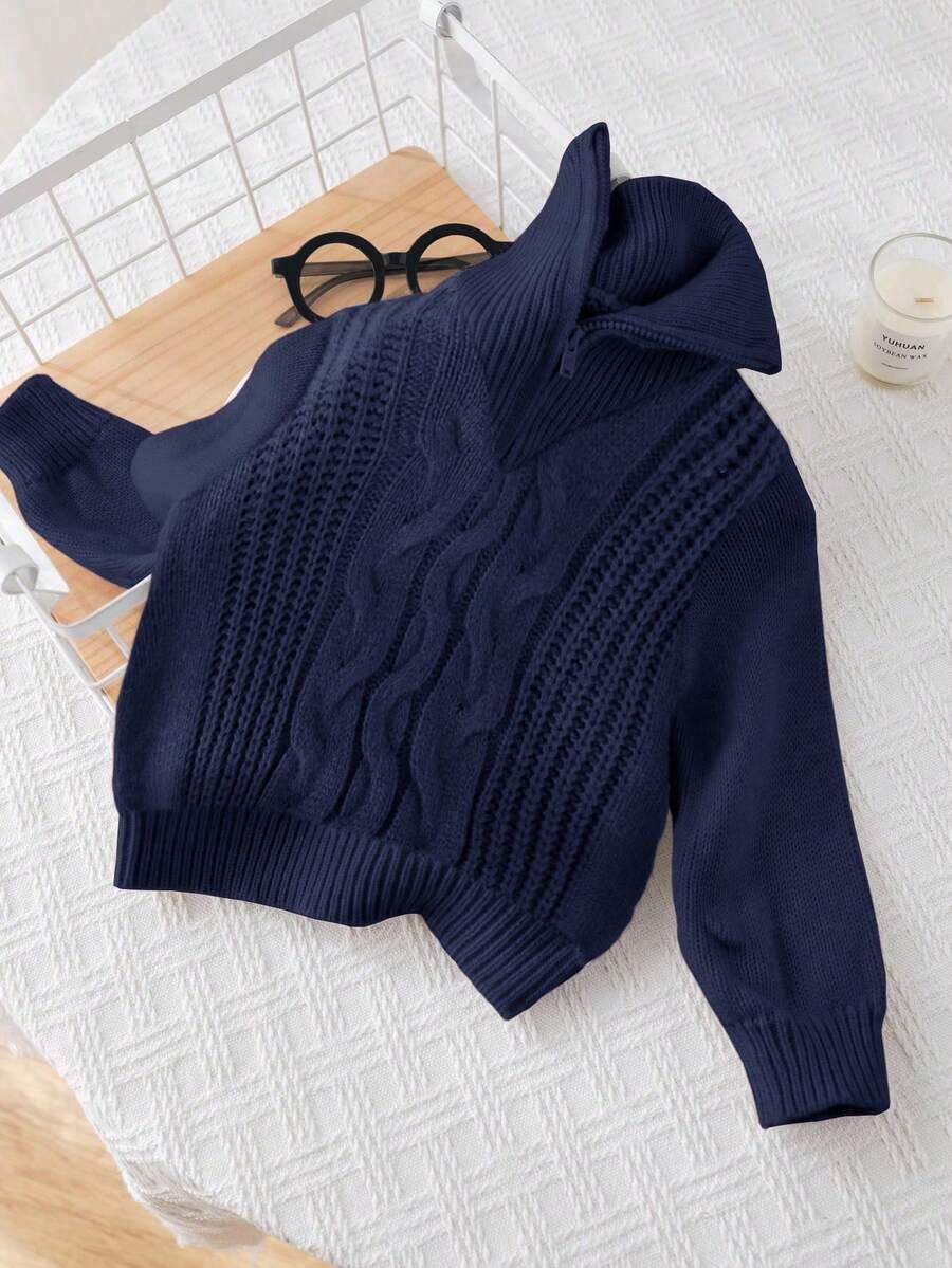 granatowy sweter zamek