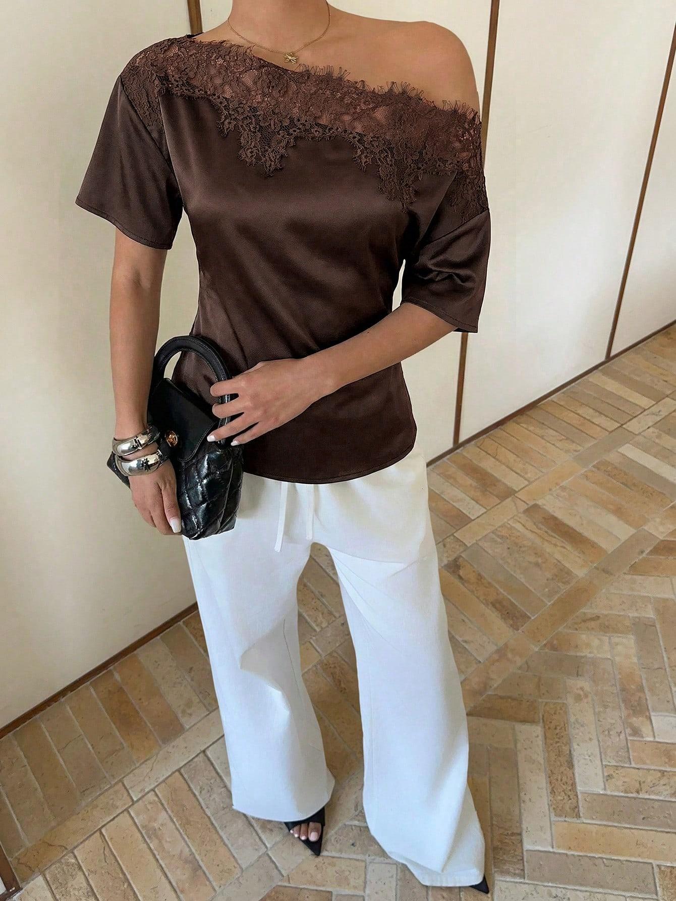 brązowa satynowa bluzka