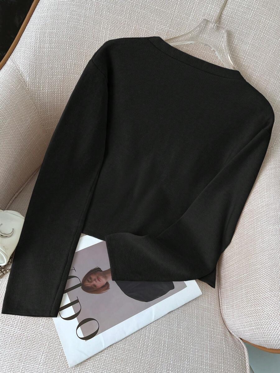 CZARNY DZIANINOWY SWETER ZDOBIENIE 