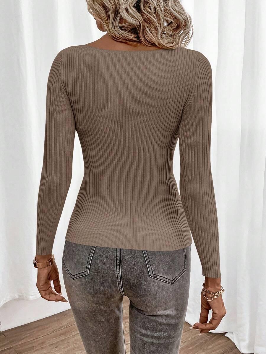 brązowy sweter prążek 