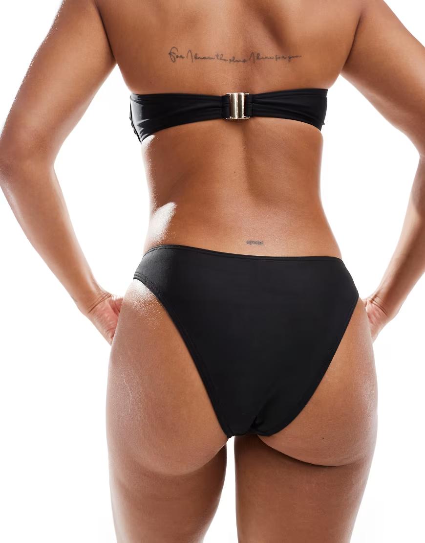 CZARNY DÓŁ OD BIKINI ZDOBIENIE