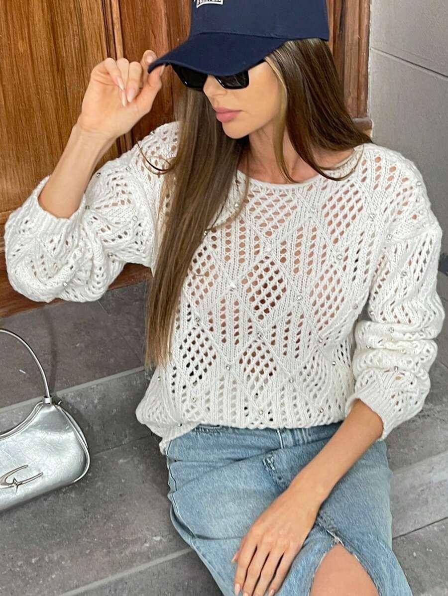SWETER Z OZDOBNĄ APLIKACJĄ