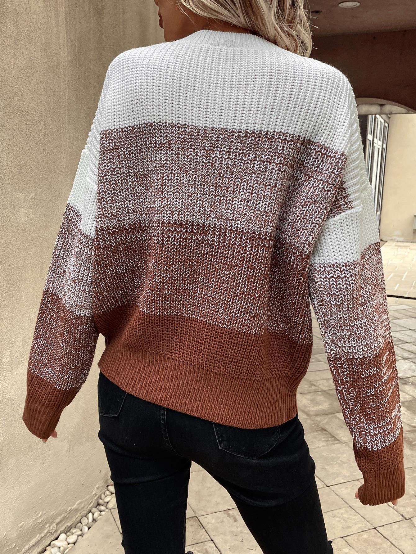 SWETER DAMSKI OKRĄGŁY DEKOLT WKŁADANY