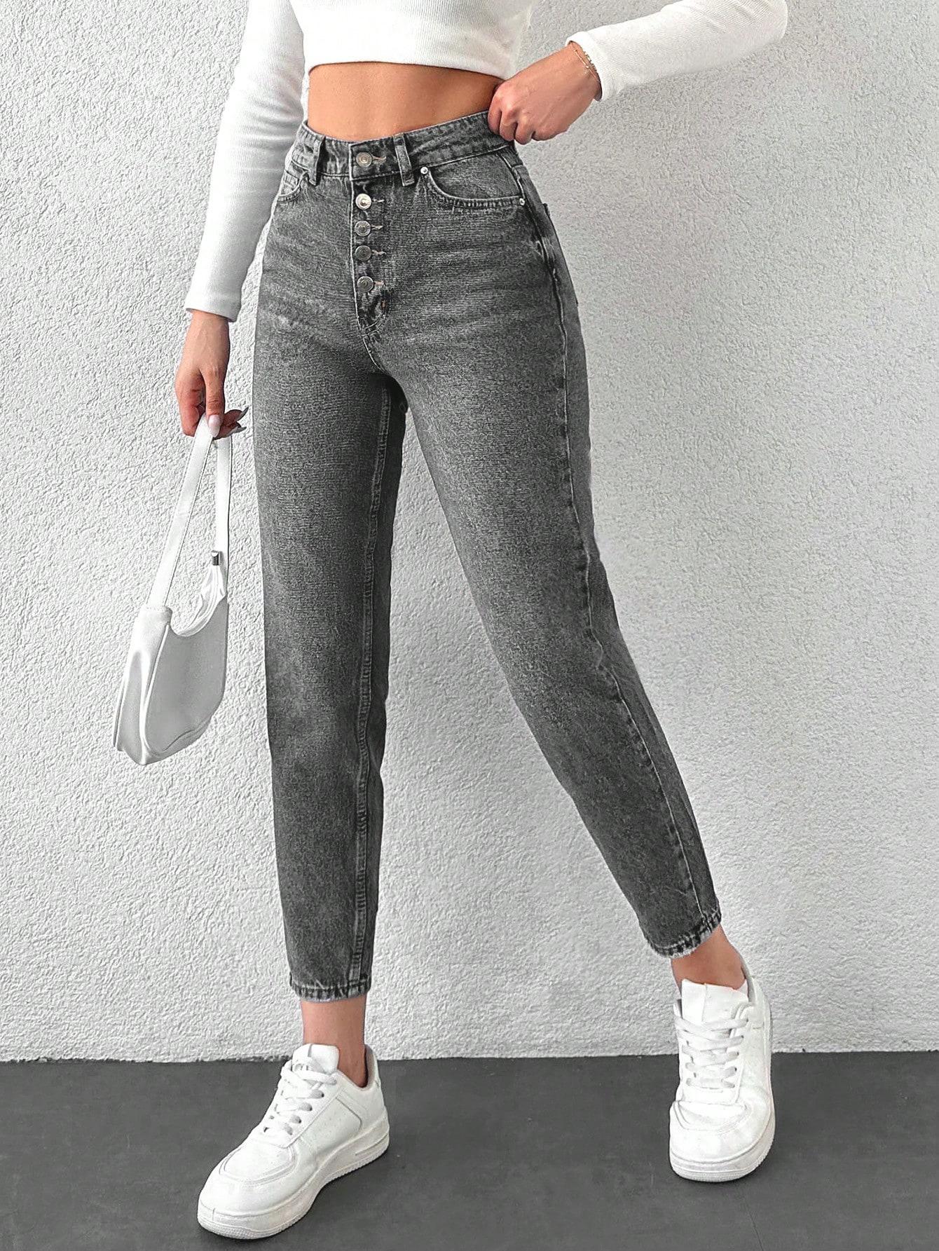 szare spodnie jeans