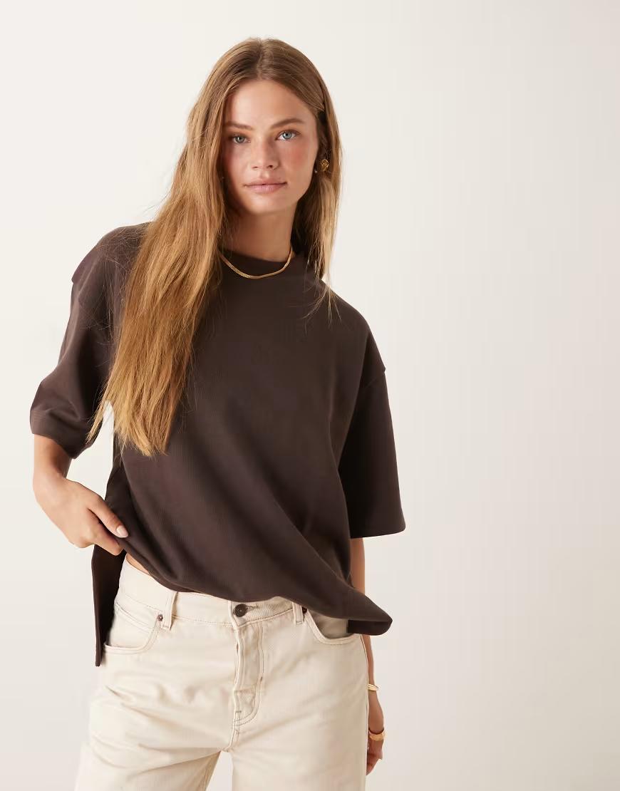 BRĄZOWY T-SHIRT CASUAL