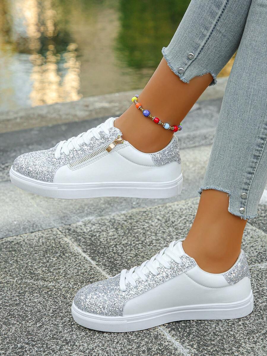 SZNUROWANE BUTY SPORTOWE