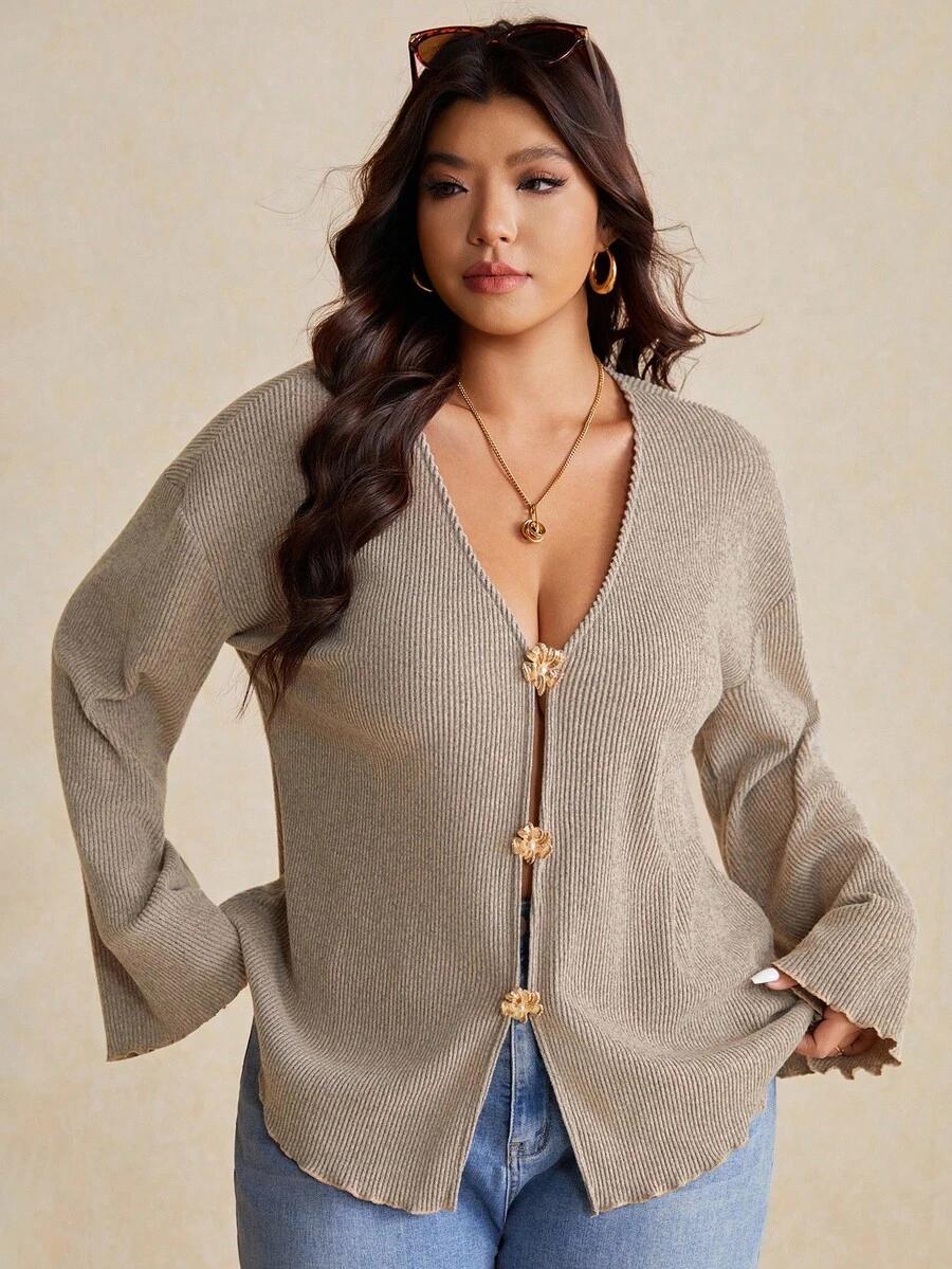 PRĄŻKOWANY SWETER V NECK ZDOBIENIE