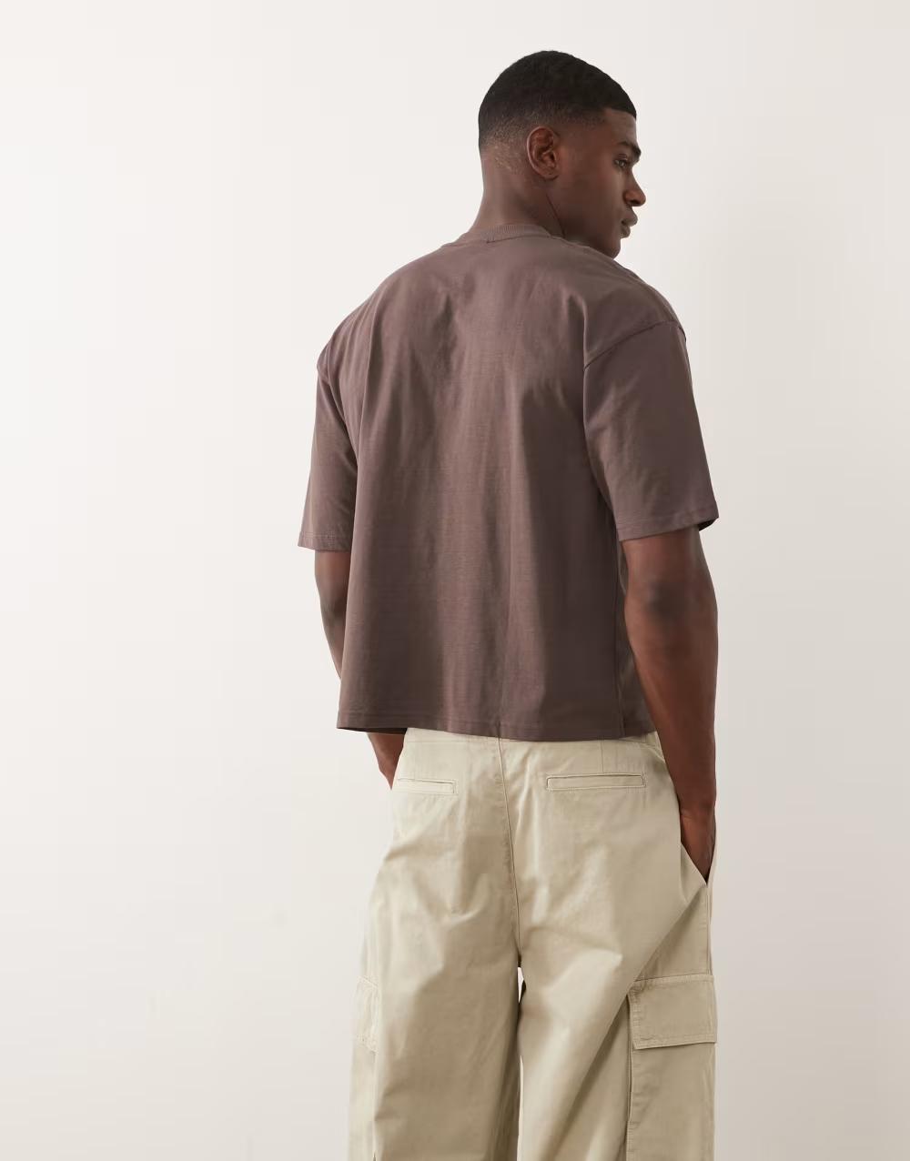 brązowy t-shirt oversize okrągły dekolt