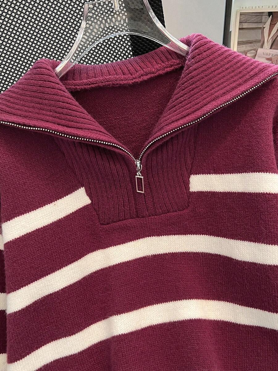 CZERWONY SWETER PASKI ZAMEK