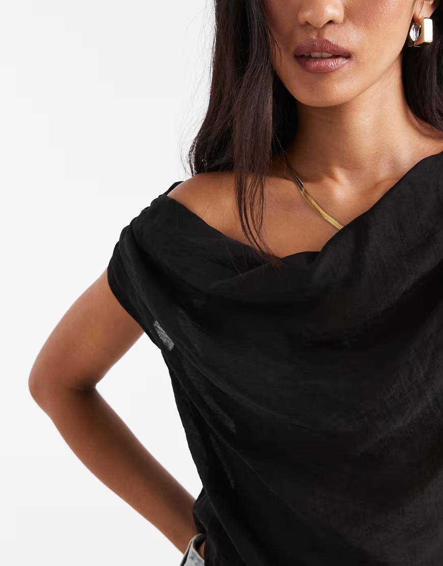 czarny top asymetria