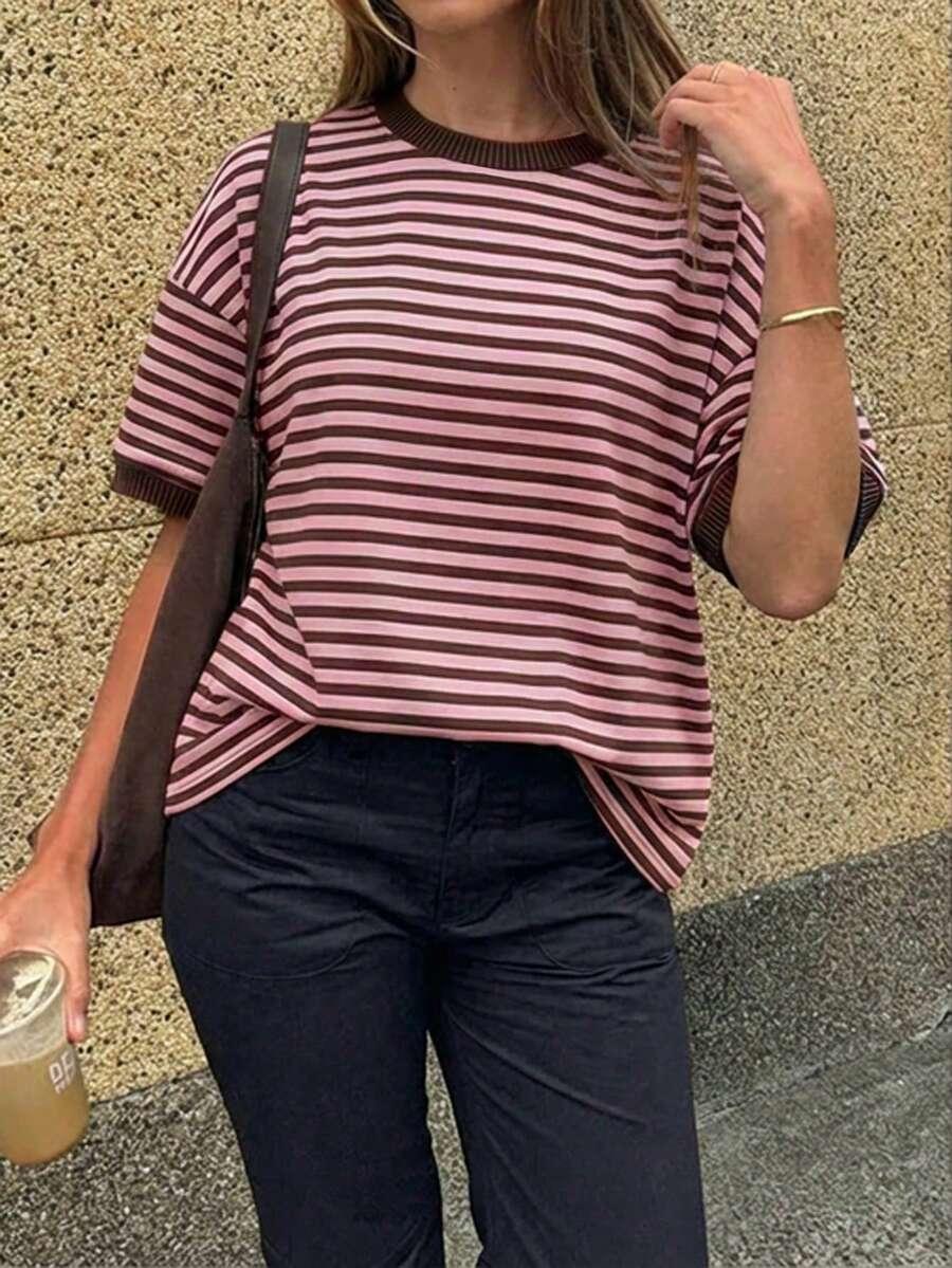 t-shirt wzór paski