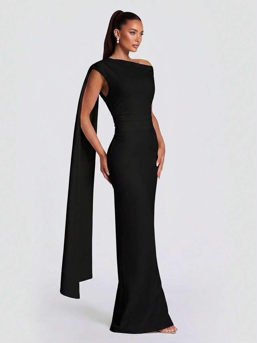 czarna sukienka maxi