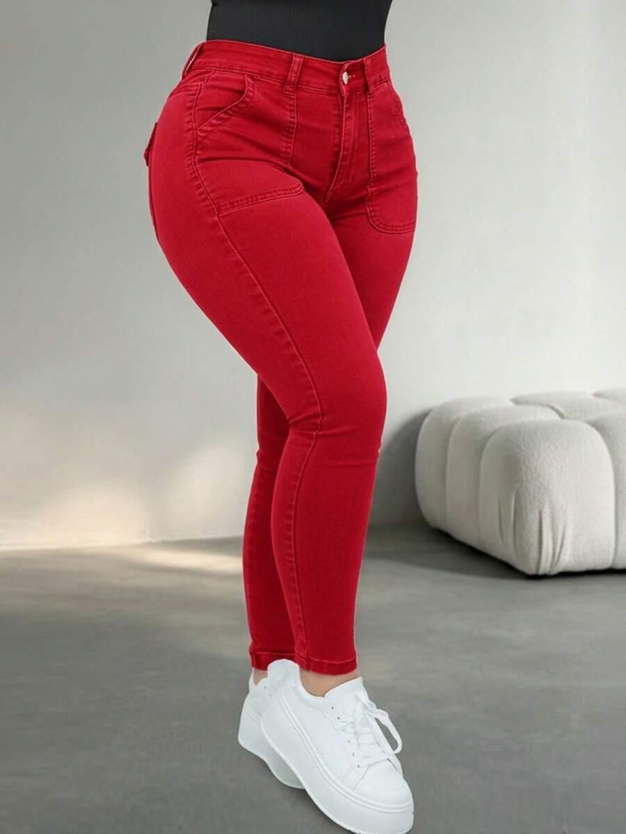 czerwone spodnie jeans