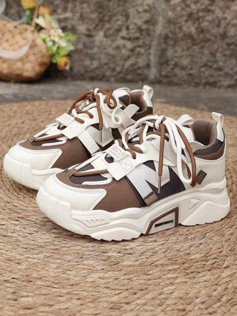 SZNUROWANE BUTY SPORTOWE