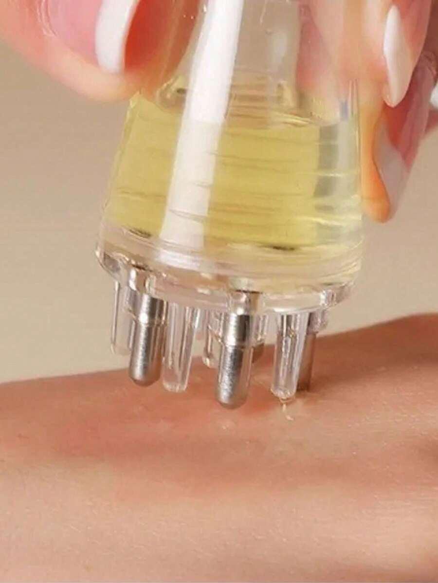 mini szczotka z atomizerem do skóry głowy