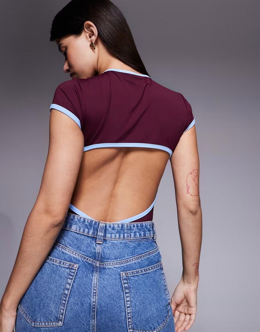bordowe body odkryte plecy