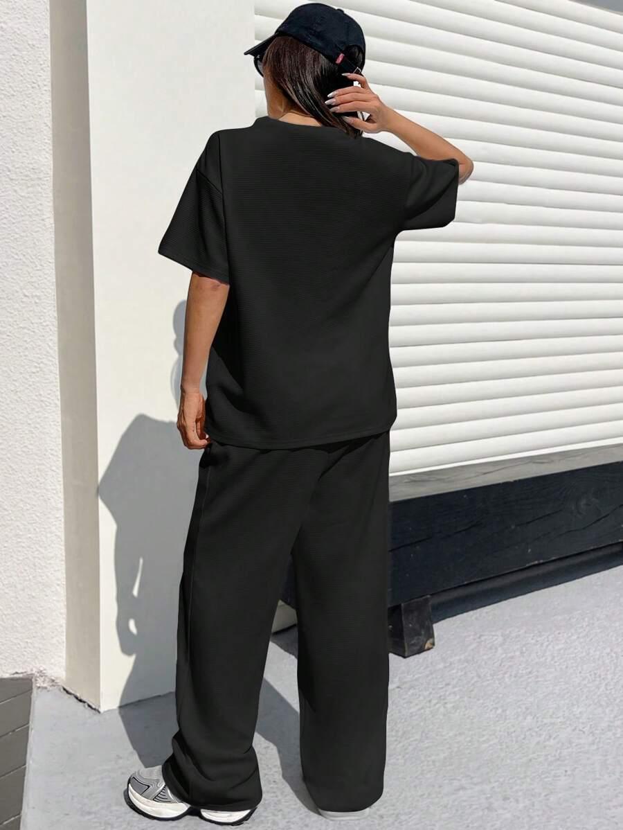 T-SHIRT SPODNIE KOMPLET