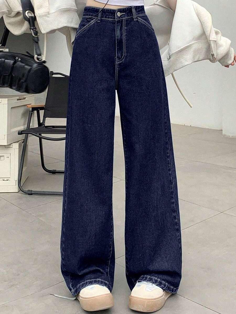 niebieskie spodnie jeans 