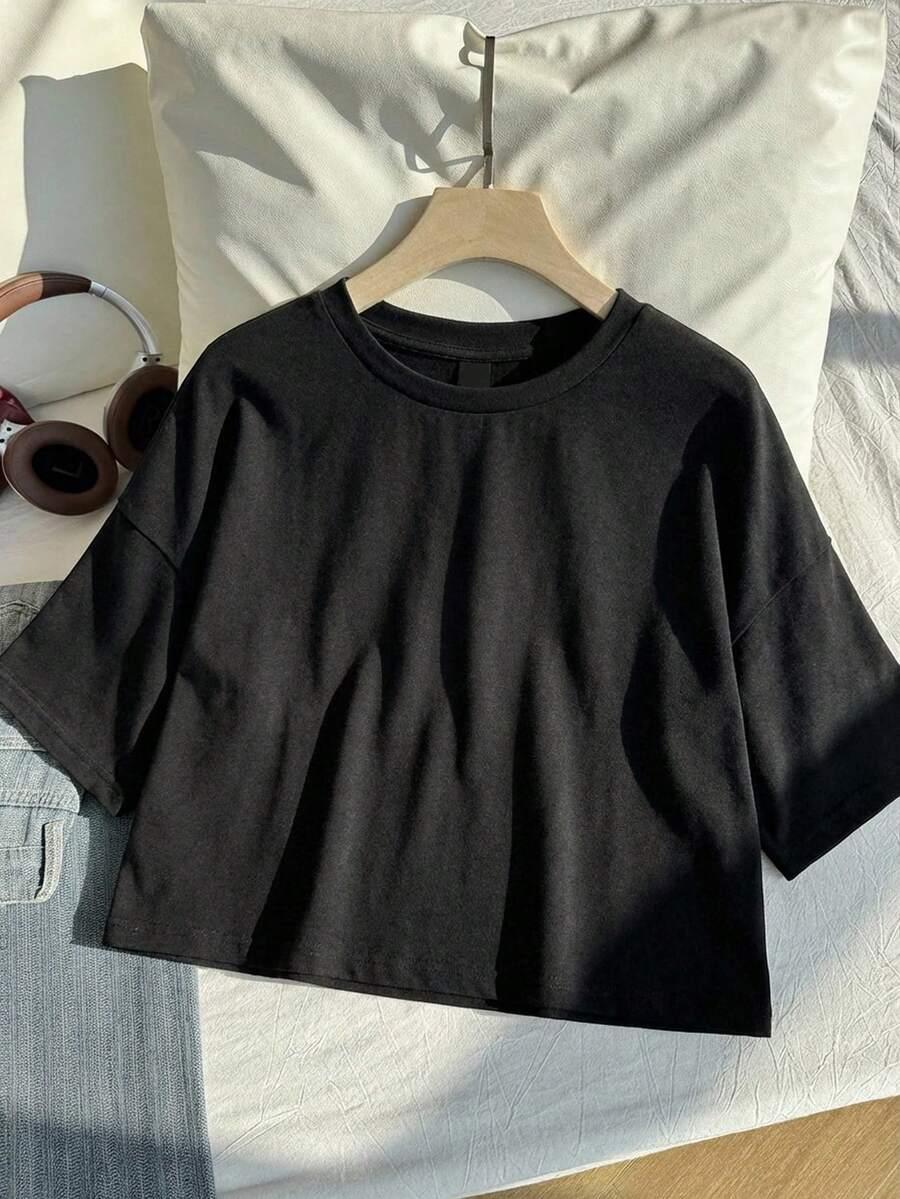 CZARNY T-SHIRT OKRĄGŁY DEKOLT