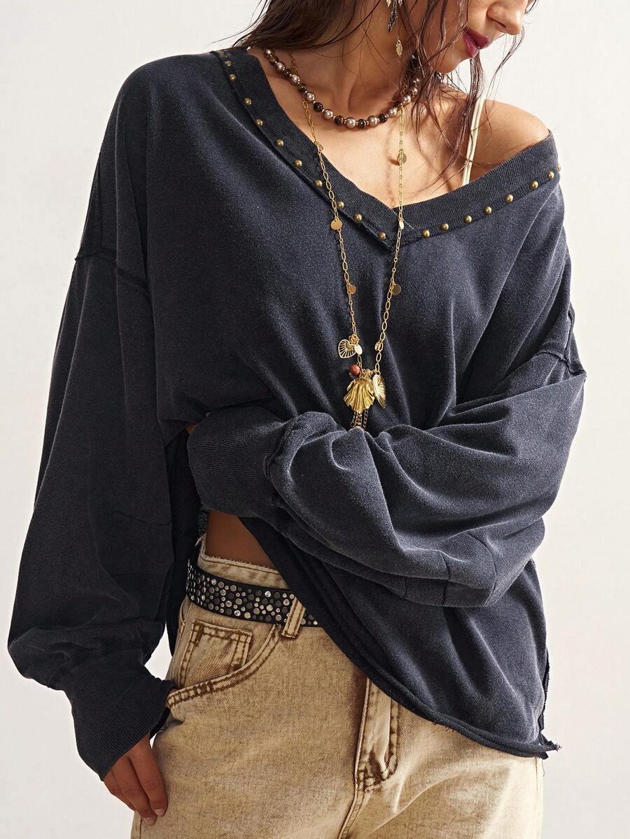 szara luźna bluzka v-neck