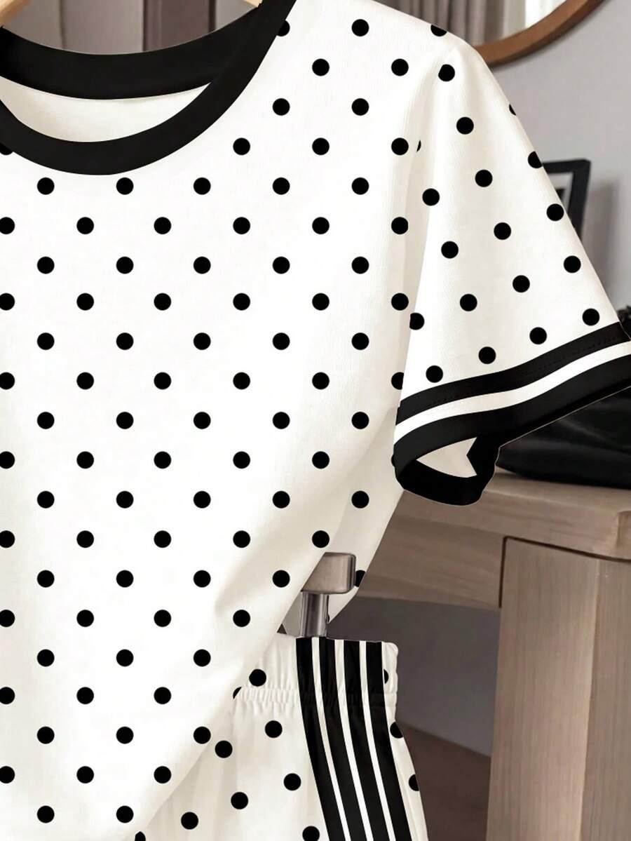 komplet t-shirt spodenki