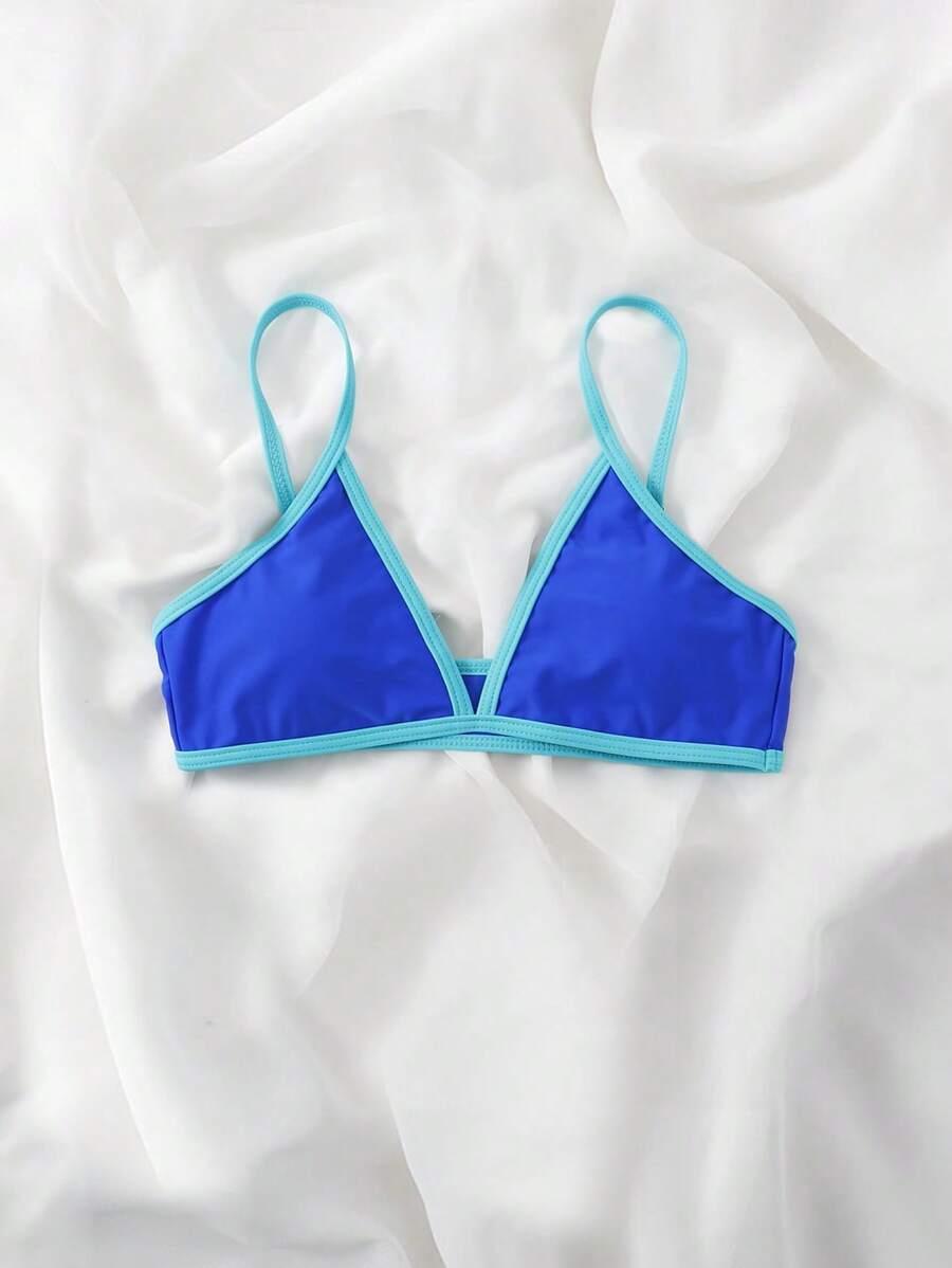 niebieska góra od bikini