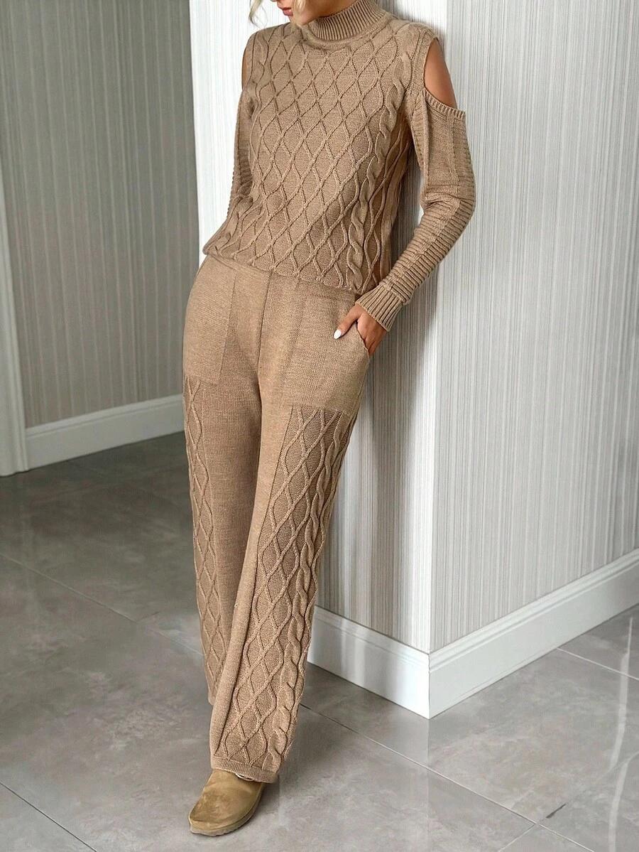 SWETER SPODNIE KOMPLET