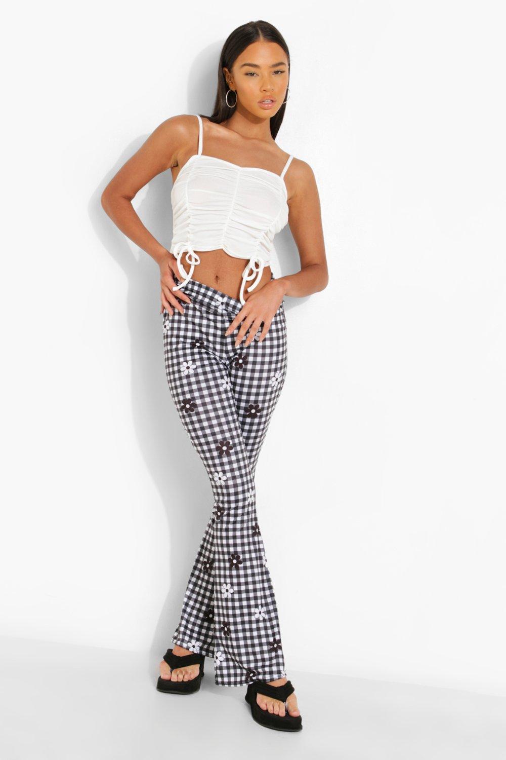 biały crop top na ramiączkach marszczenia