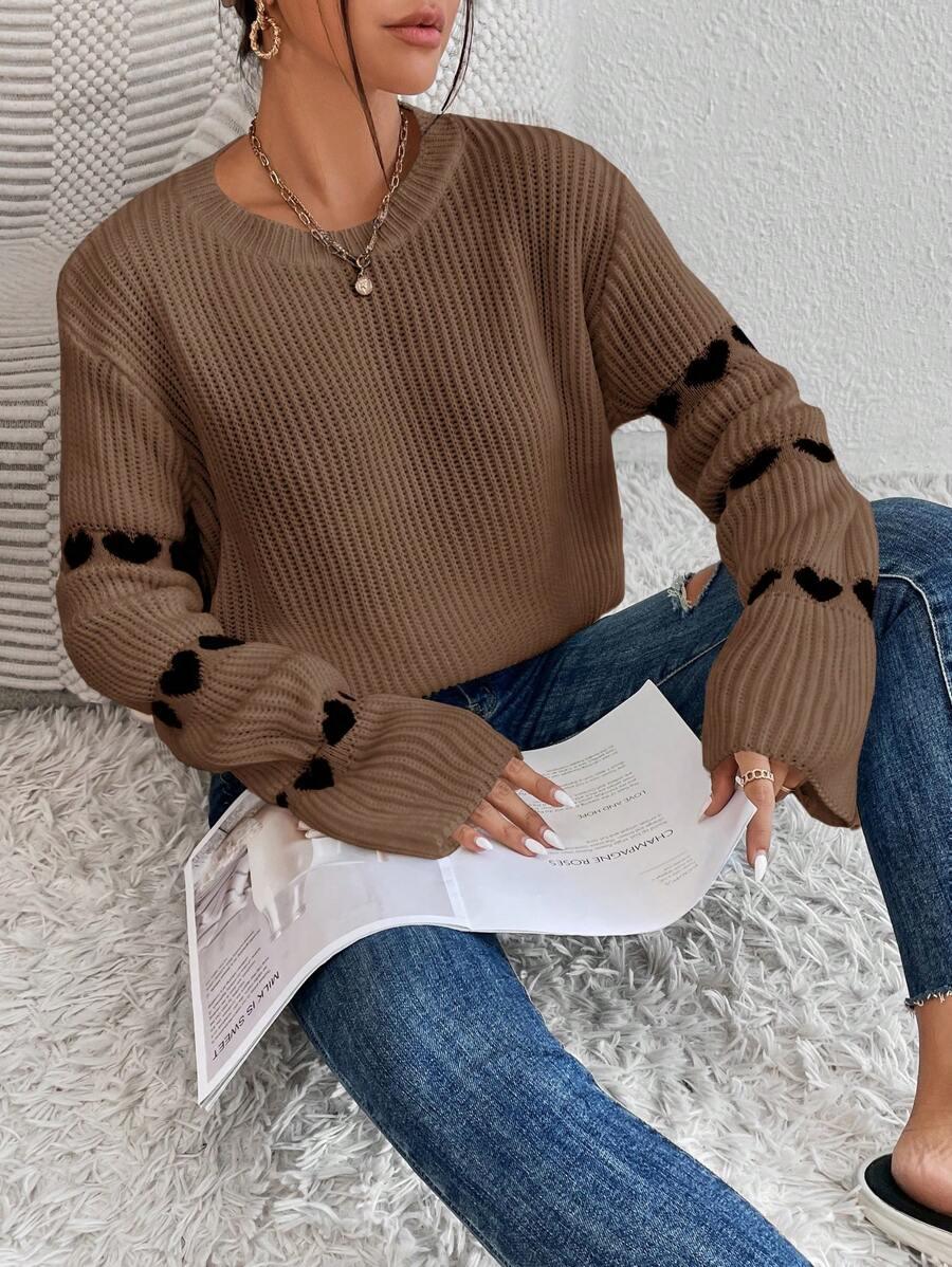 brązowy sweter zdobienie
