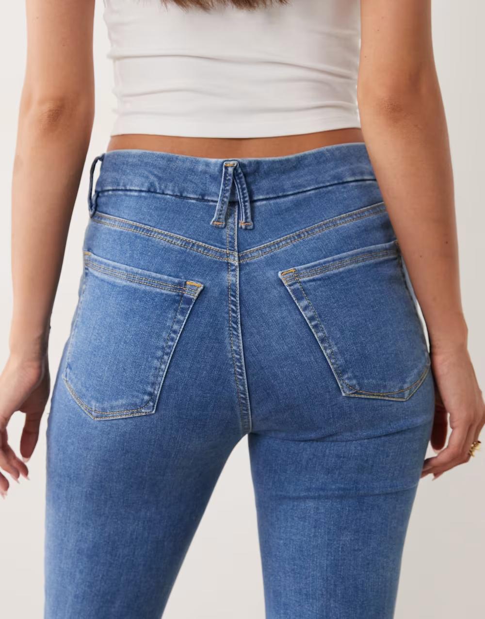 NIEBIESKIE SPODNIE JEANS KIESZENIE