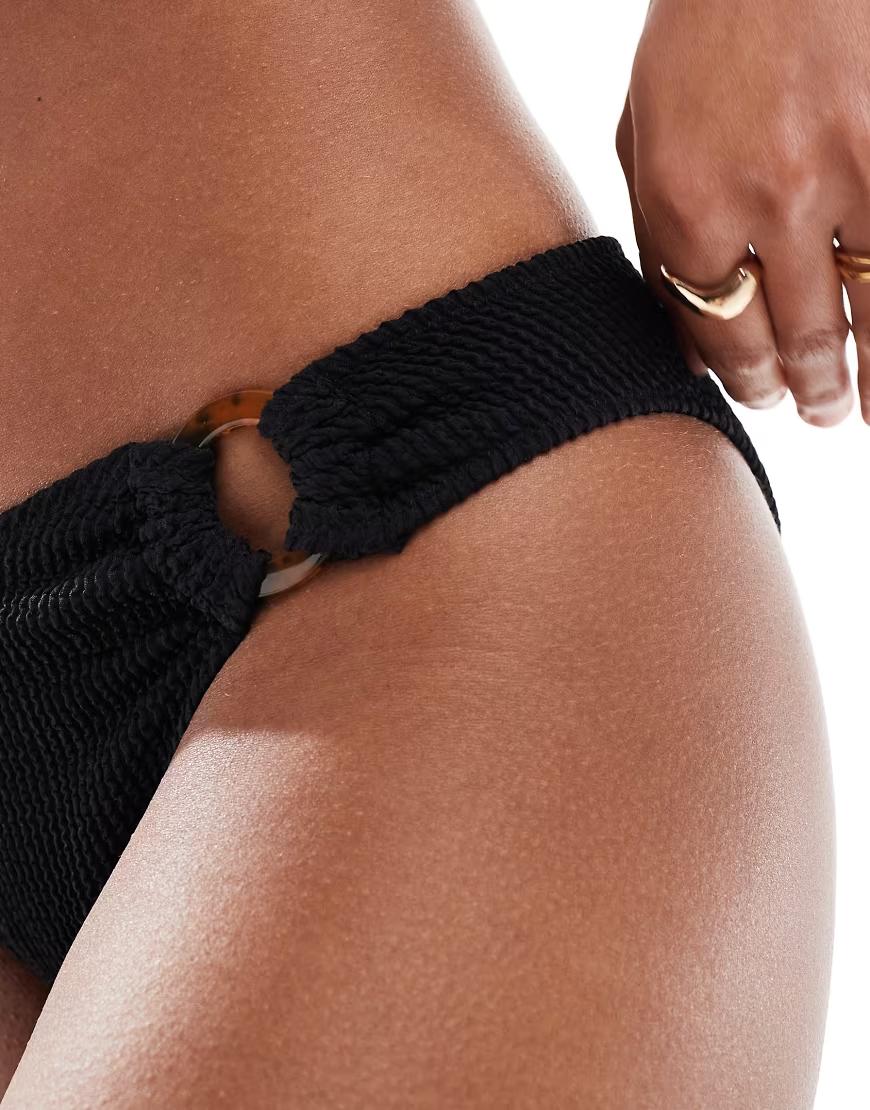 czarny dół od bikini tekstura 