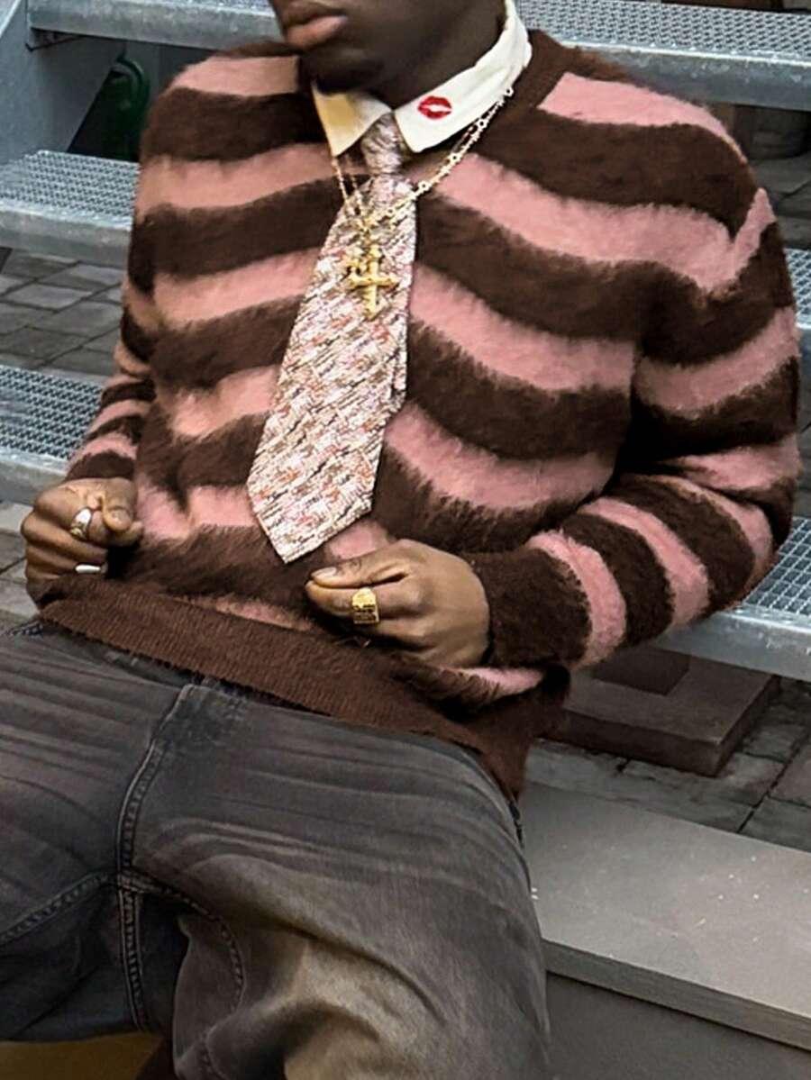 dzianinowy sweter wzór paski 