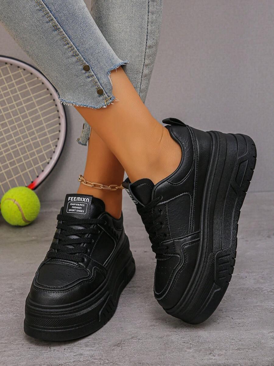 czarne buty sportowe platforma