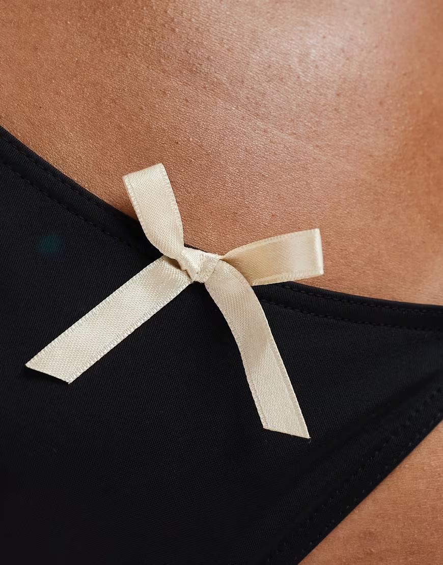 CZARNY DÓŁ OD BIKINI Z KOKARDKĄ