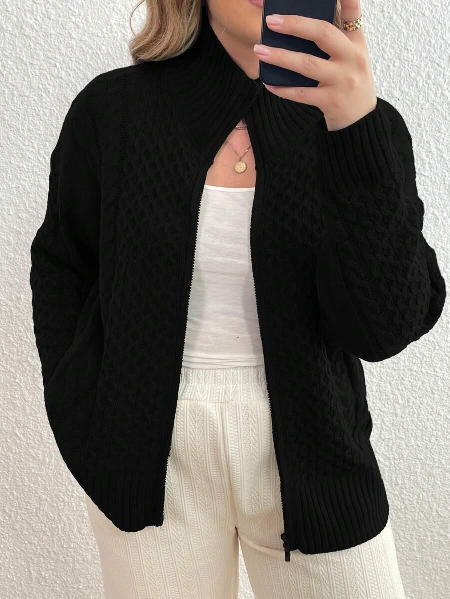 ROZPINANY SWETER ZE STÓJKĄ