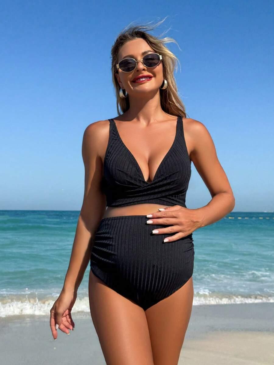 czarna góra od bikini