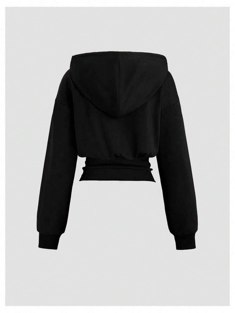 czarna bluza kaptur