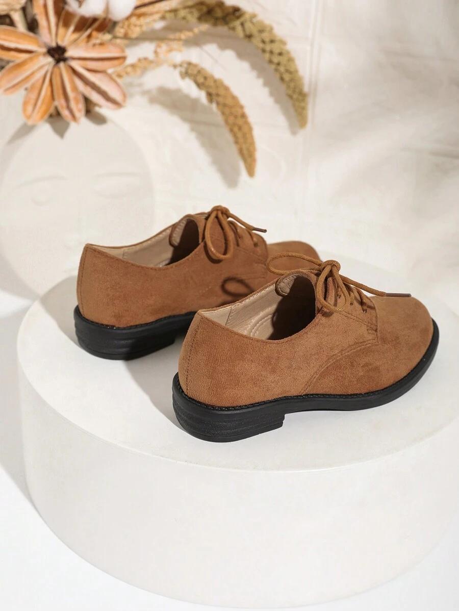 BRĄZOWE BUTY SZNUROWANE