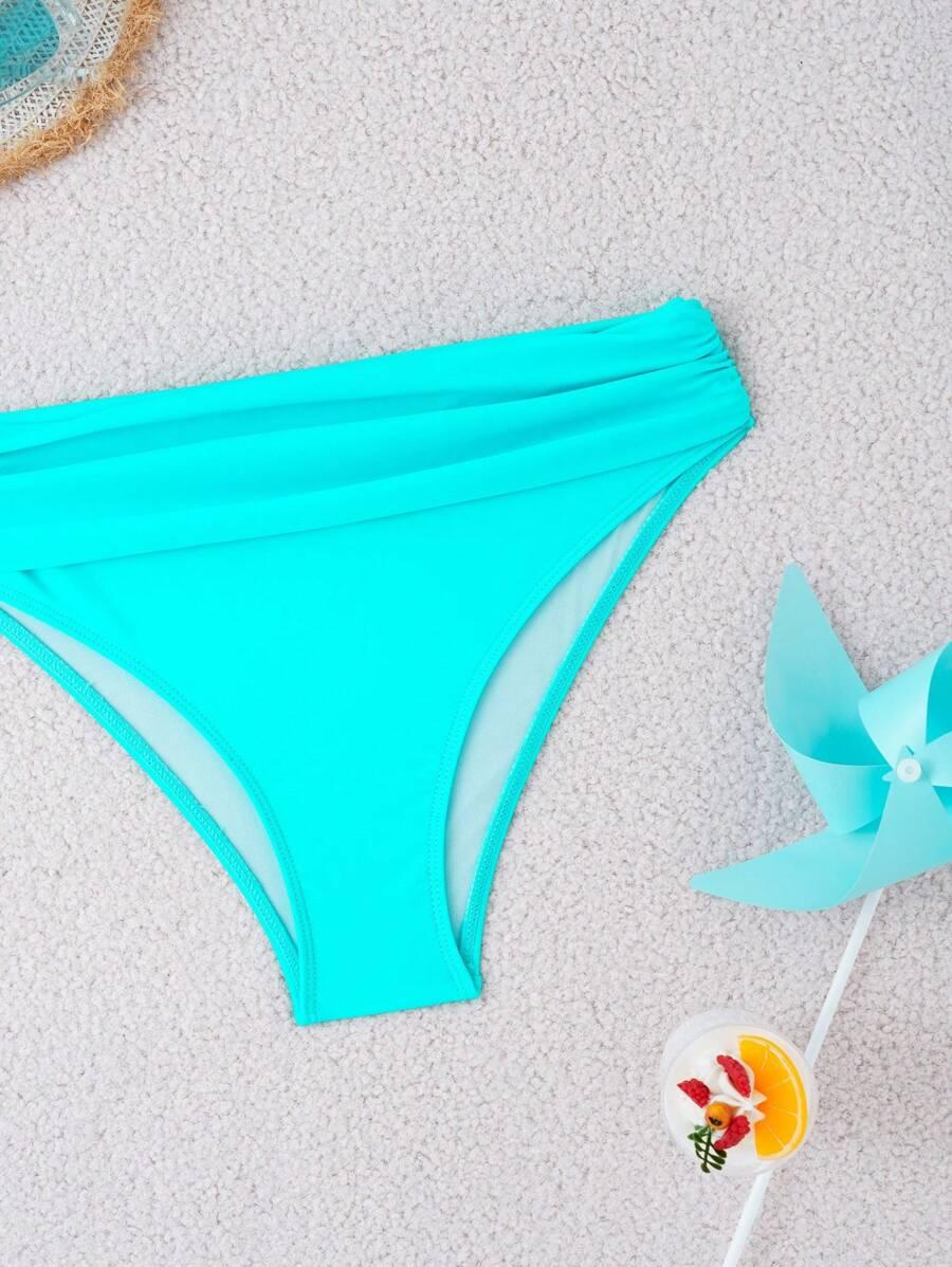 niebieski dół od bikini