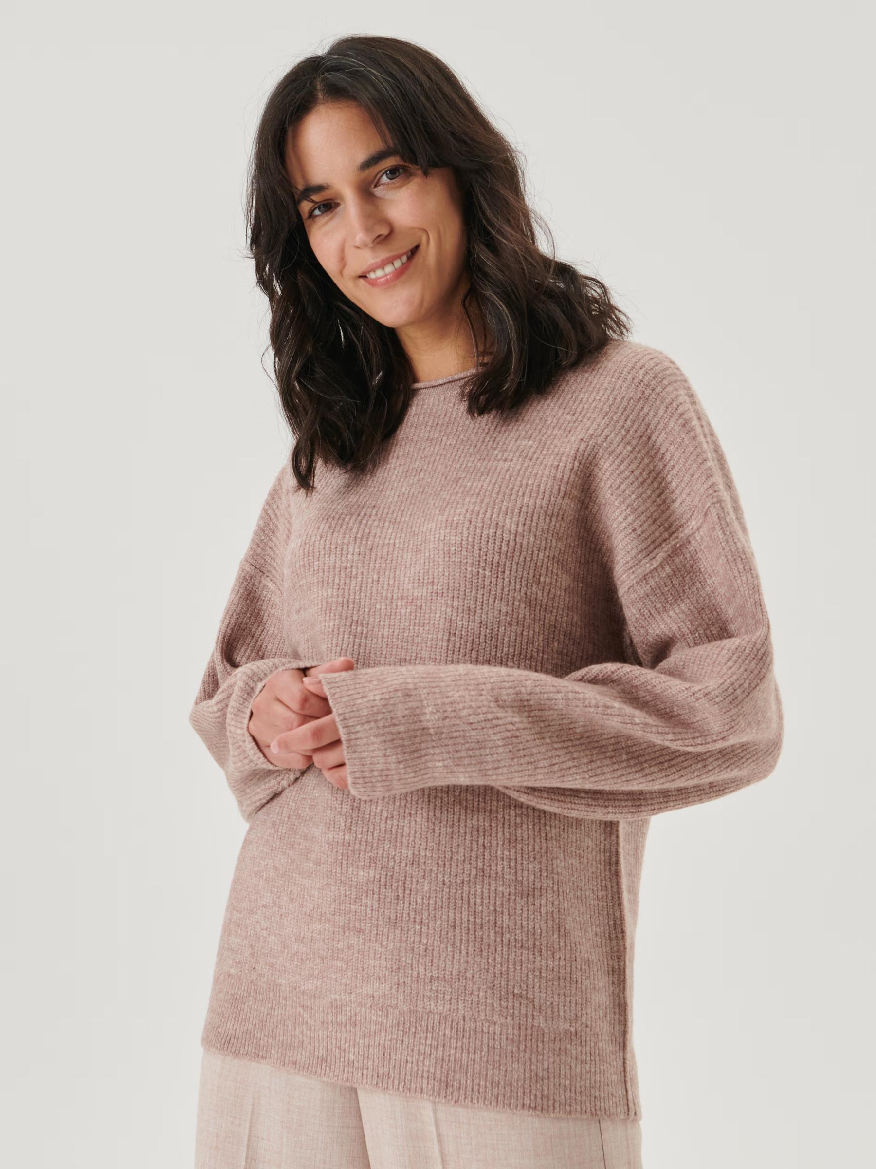 KLASYCZNY BEŻOWY SWETER