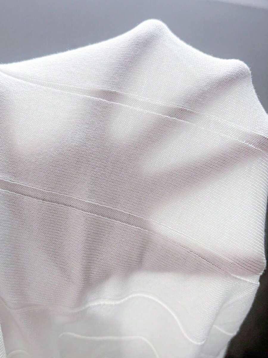 biały dzianinowy t-shirt