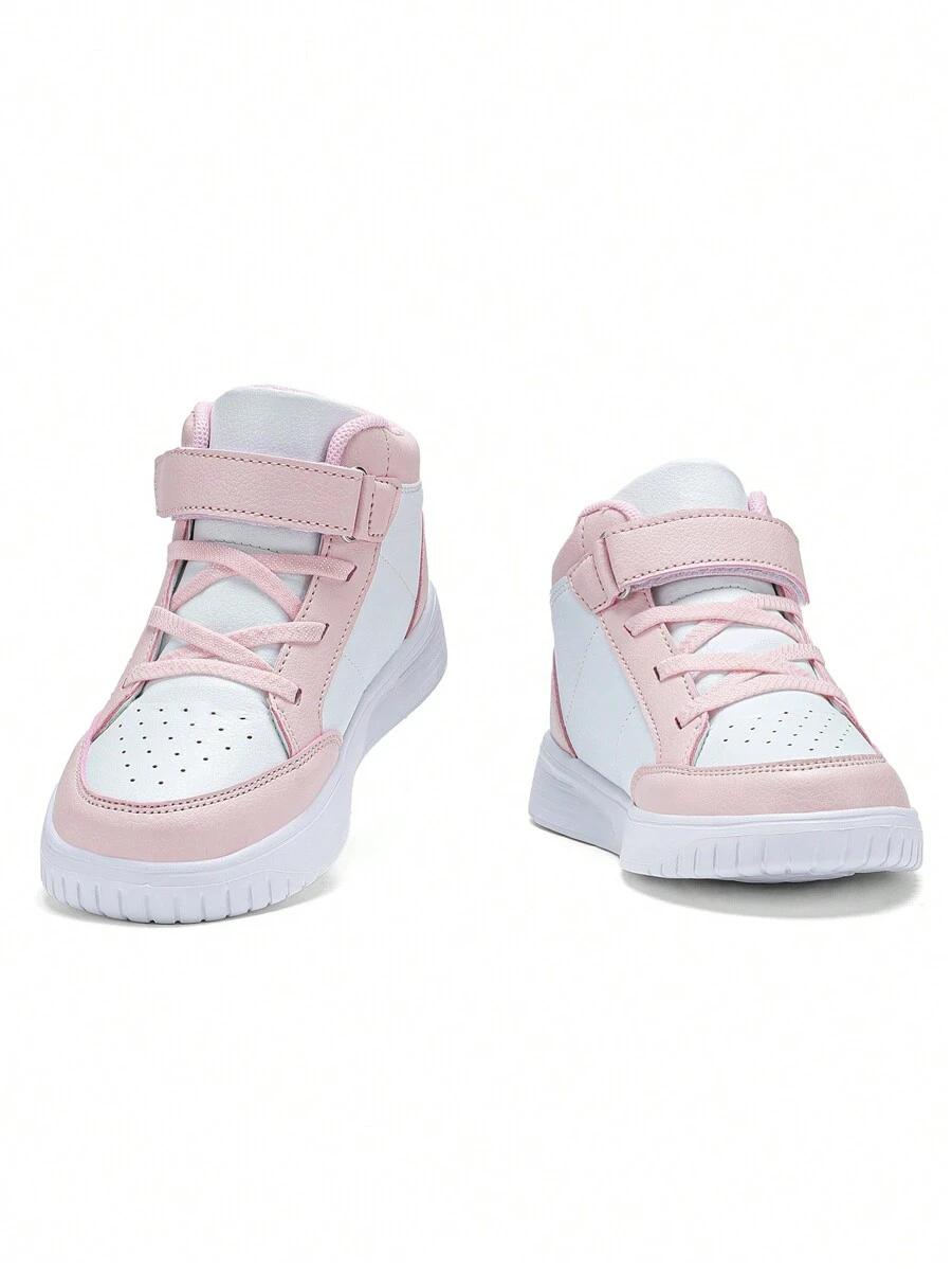 sznurowane buty sportowe 