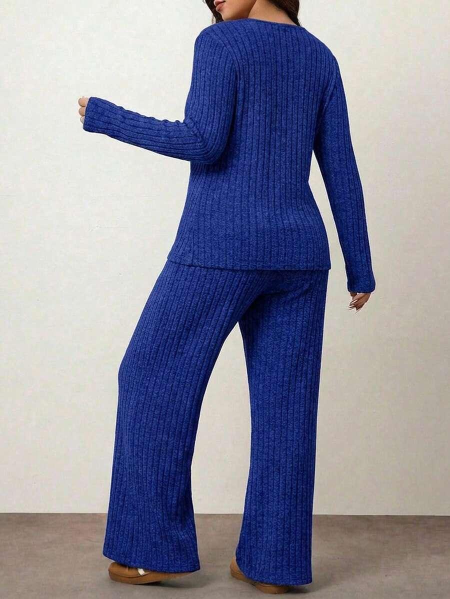 granatowy komplet sweter spodnie dzianina