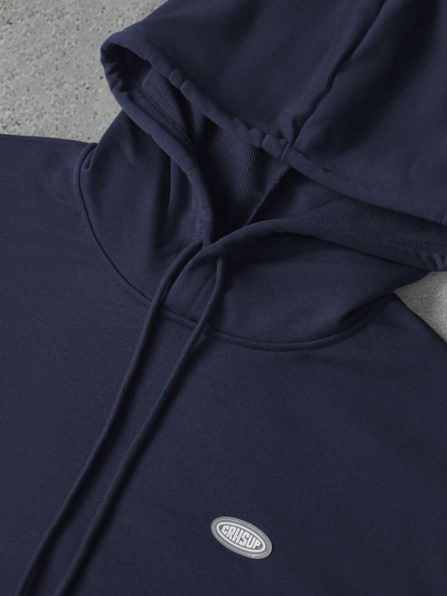 granatowa bluza kaptur