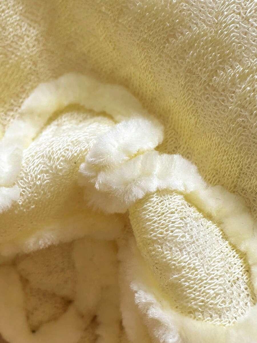 żółty dwuczęściowy strój kąpielowy kwiaty