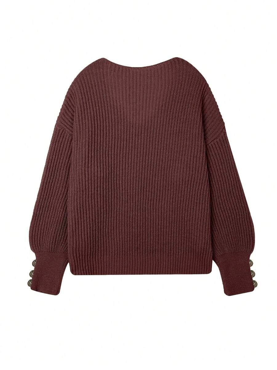 brązowy sweter ozdobne guziki